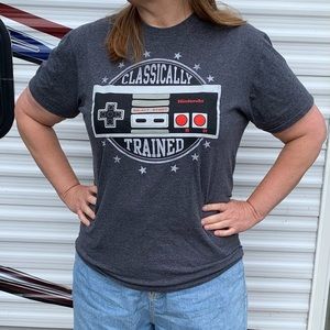 Classically Trained Nintendo NES Controller Tee Size Large